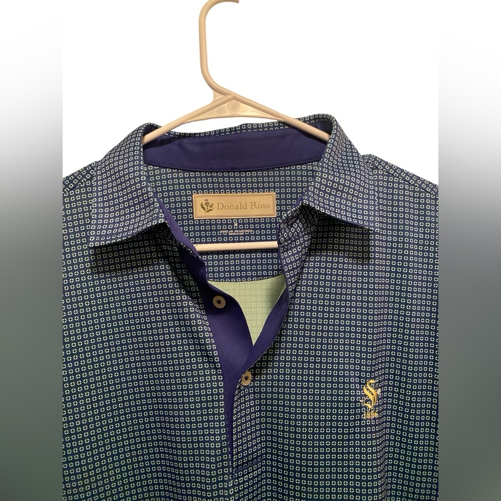 Donald Ross mens golf polo. Size medium. Good condition - Picture 2 of 6